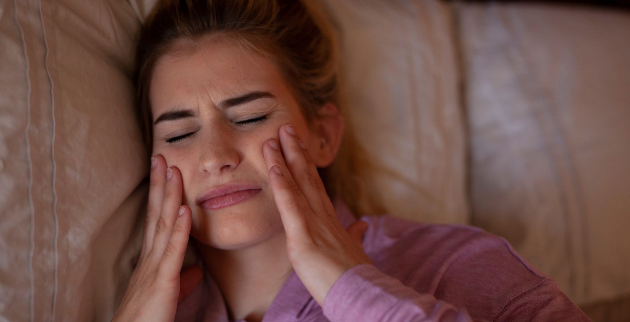 Dental anxiety in patients, Overcoming fear of the dentist, Coping with dental anxiety, Managing dental phobia, Dental anxiety treatment options, Fear of dental procedures, Causes of dental anxiety,